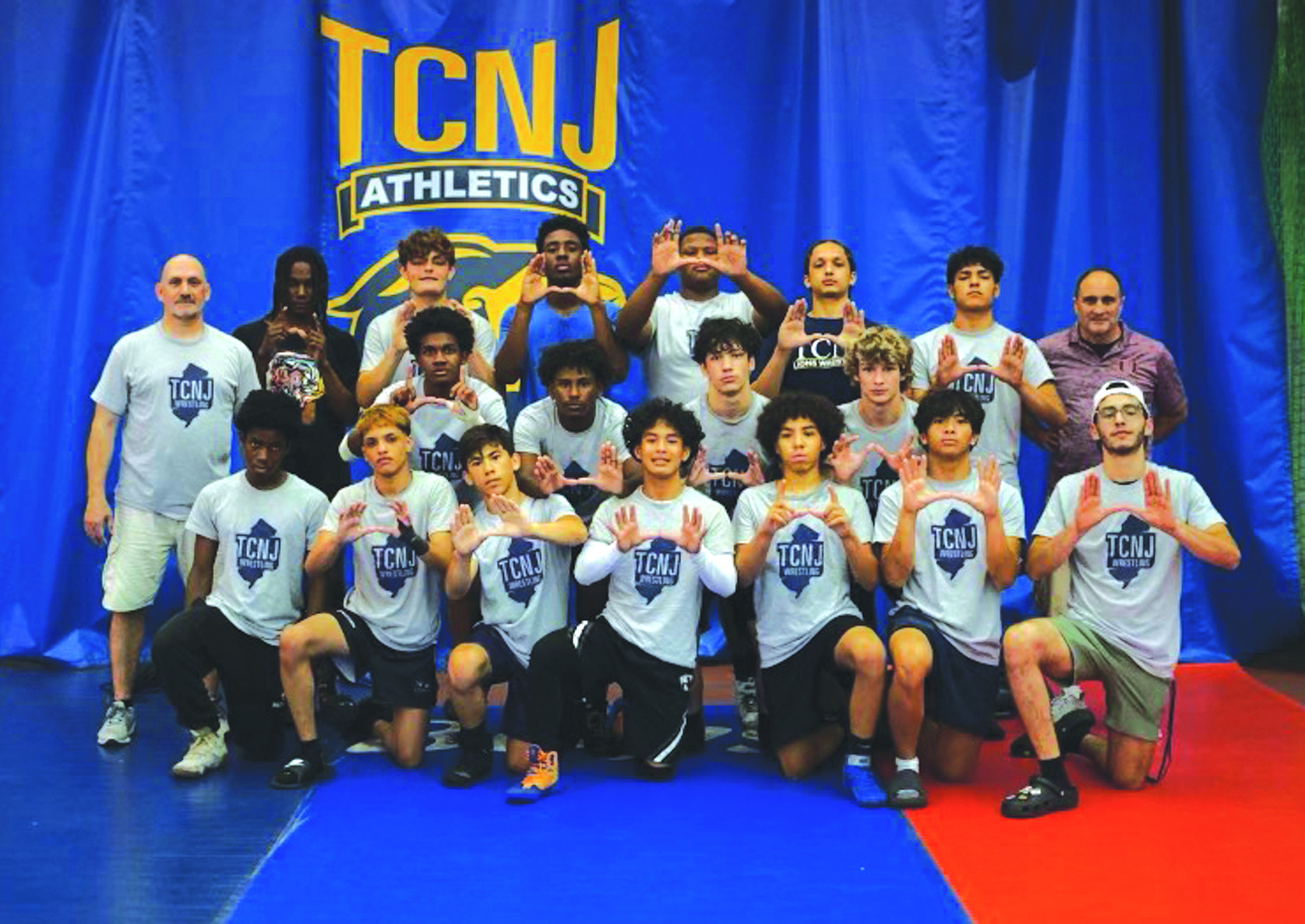 UCL-TCNJ Wrestling-C